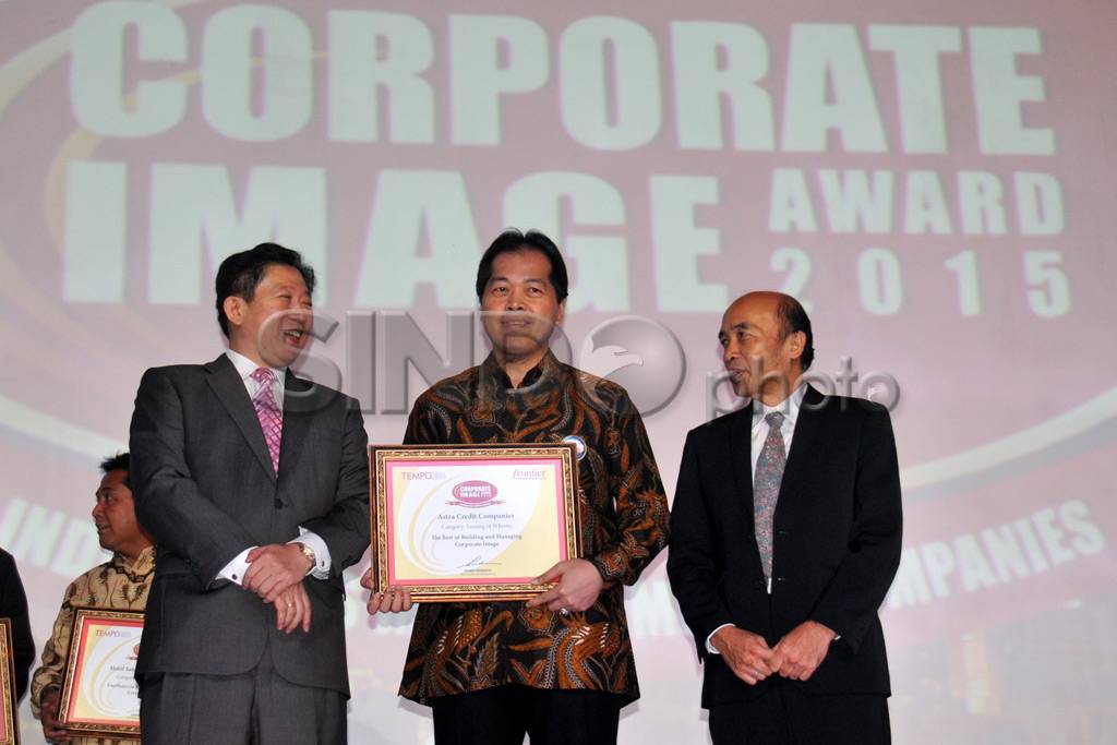 ACC Raih Penghargaan...