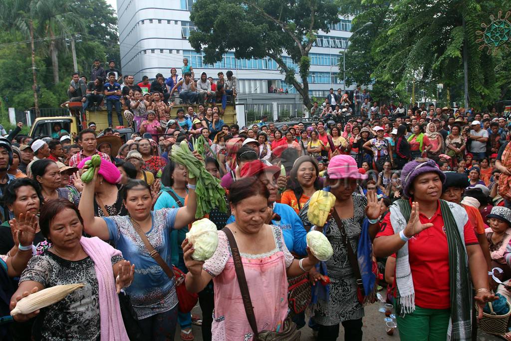 Aksi Padagang Pasar...