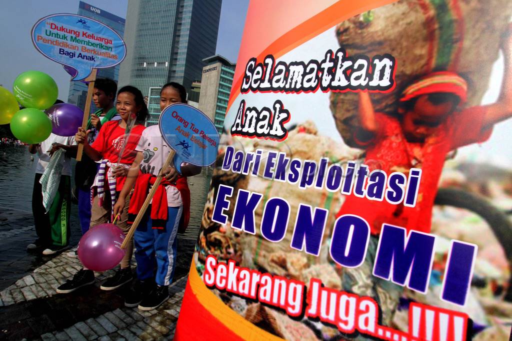 Aksi Hari Menentang...