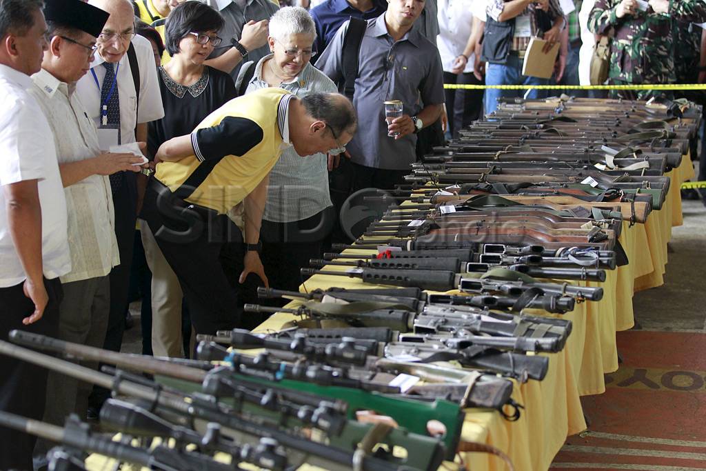 Damai, Militan Islam...