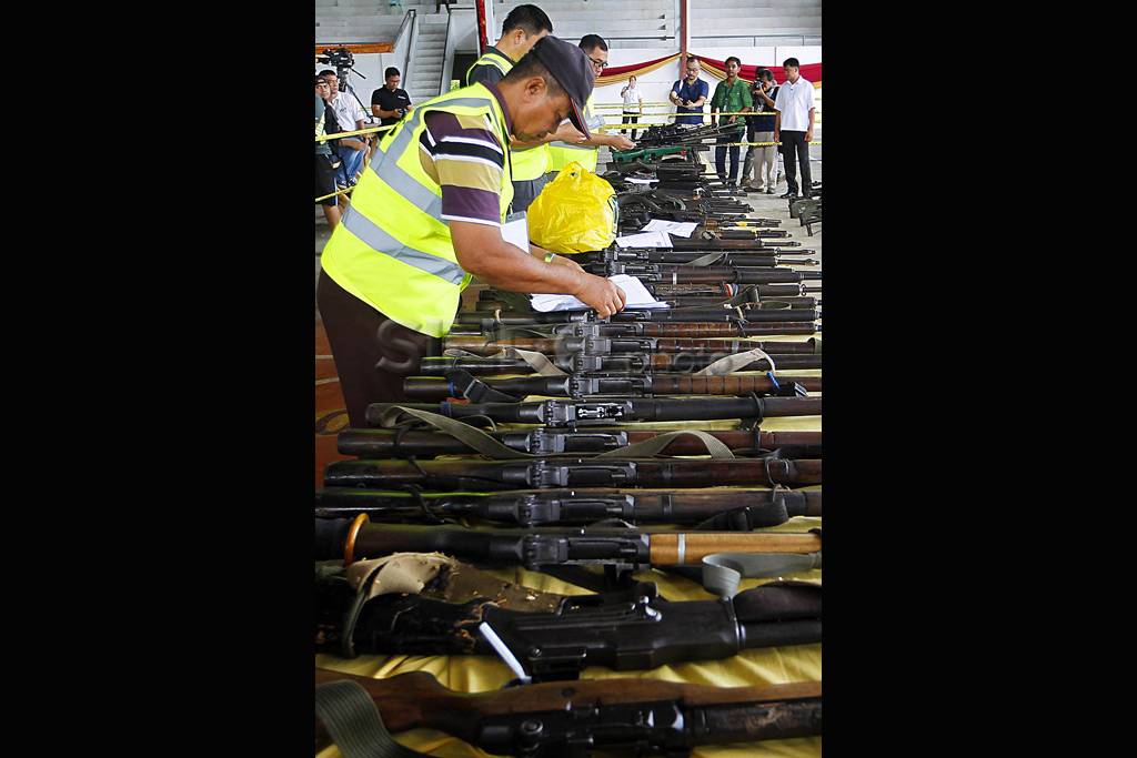 Damai, Militan Islam...