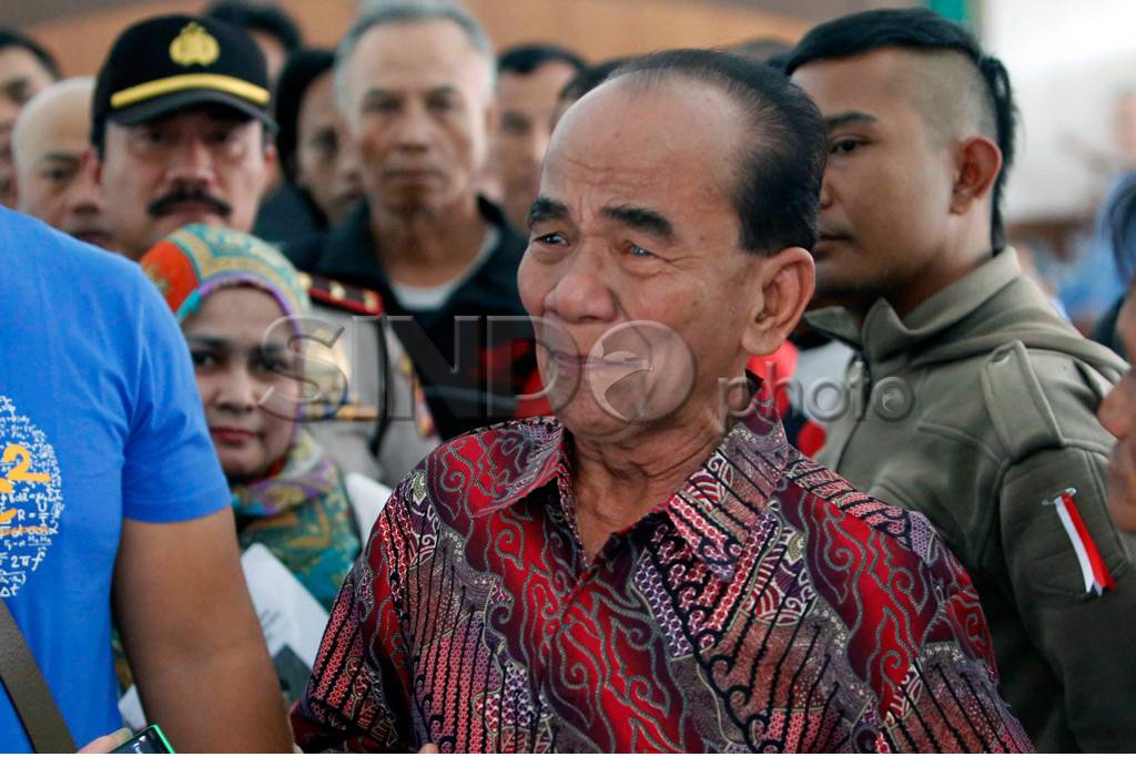 Annas Maamun Ikuti Sidang...