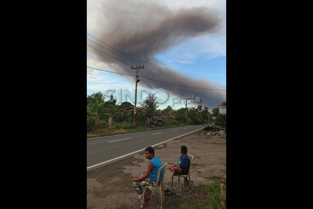 Abu Vulkanik Sinabung...
