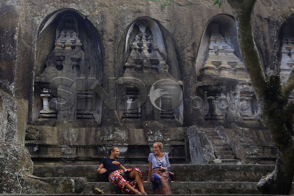 Terbius Ketenangan Pura...