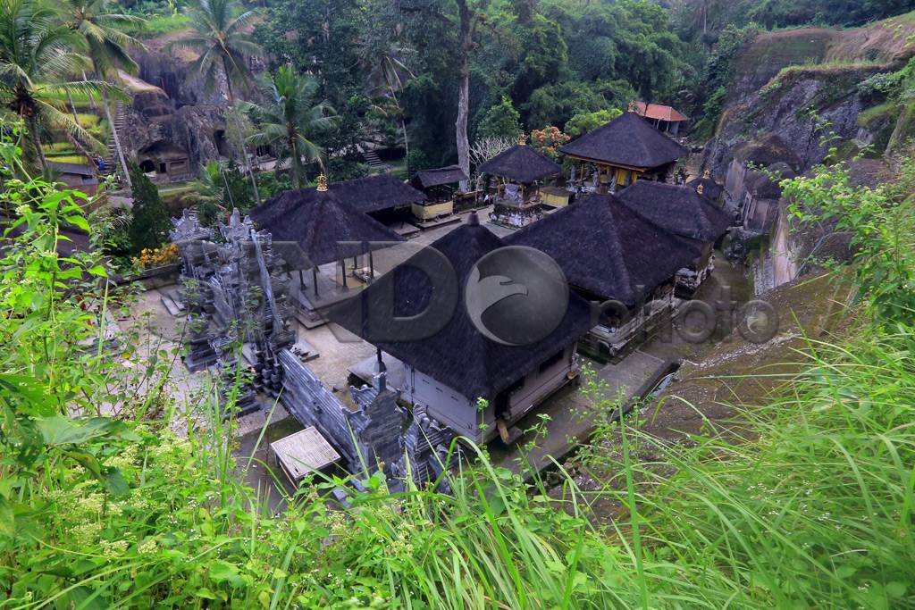Terbius Ketenangan Pura...