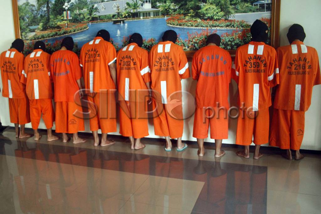 Polisi Amankan Sembilan...