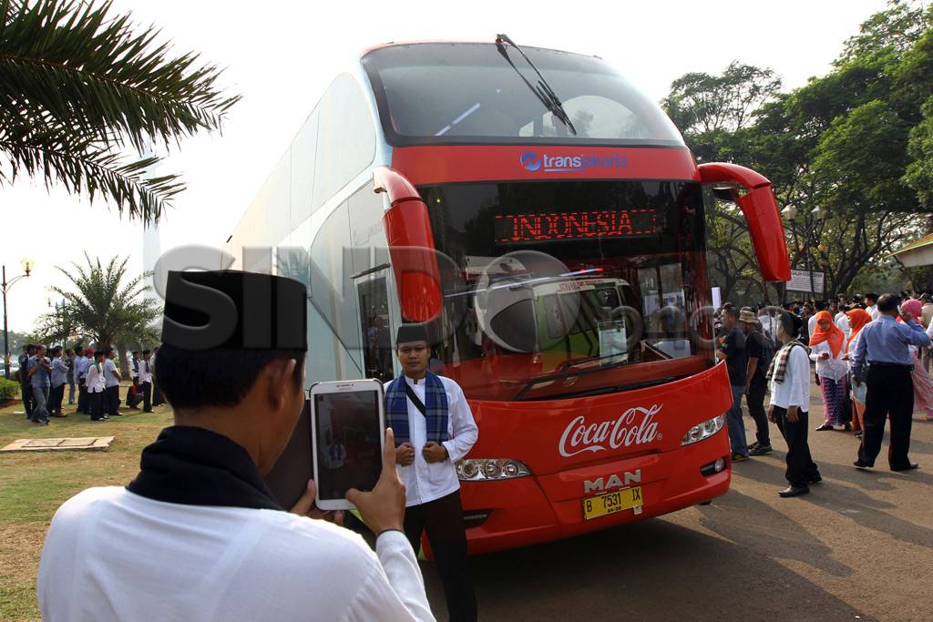 Bus Tingkat Gratis Kado...