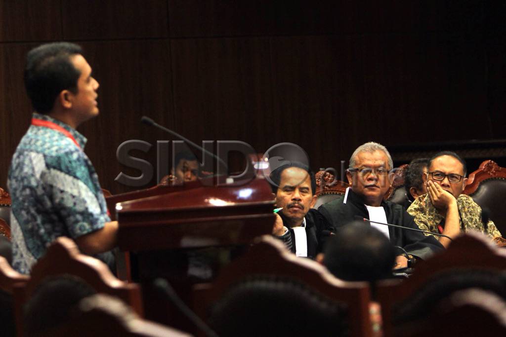 MK Gelar Sidang Uji...