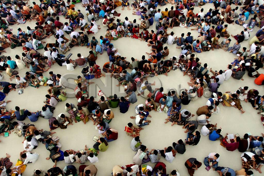 Tadarus Massal di Pesantren...