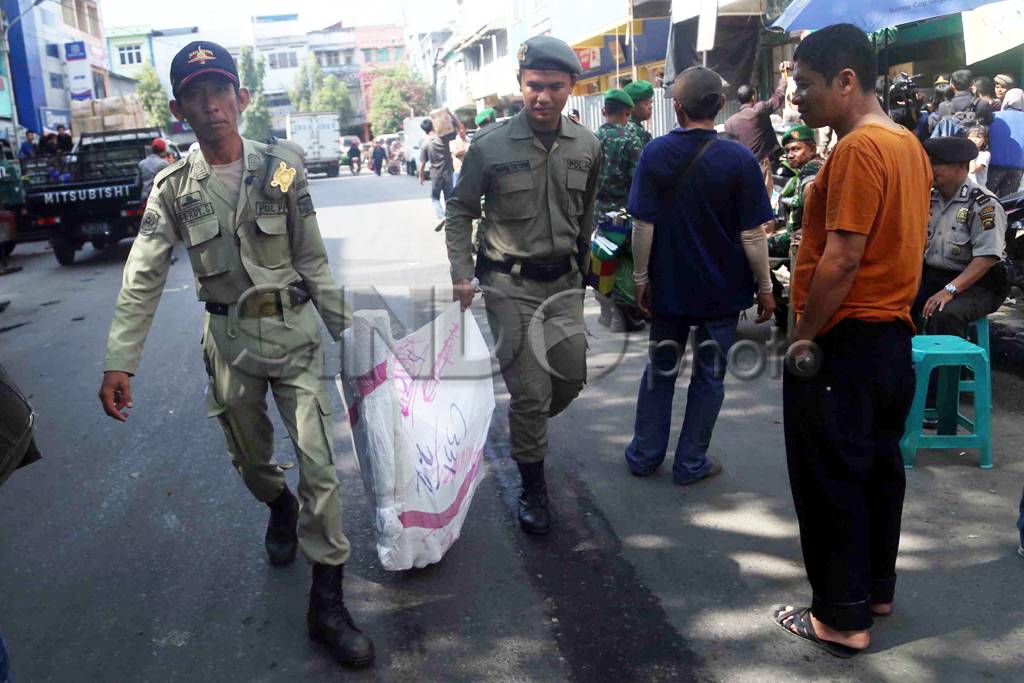 Razia Petasan di Palembang