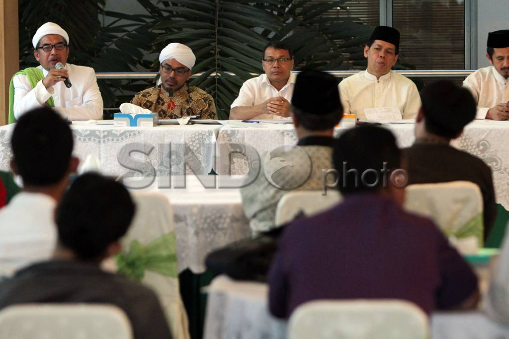 Diskusi Penistaan Agama...