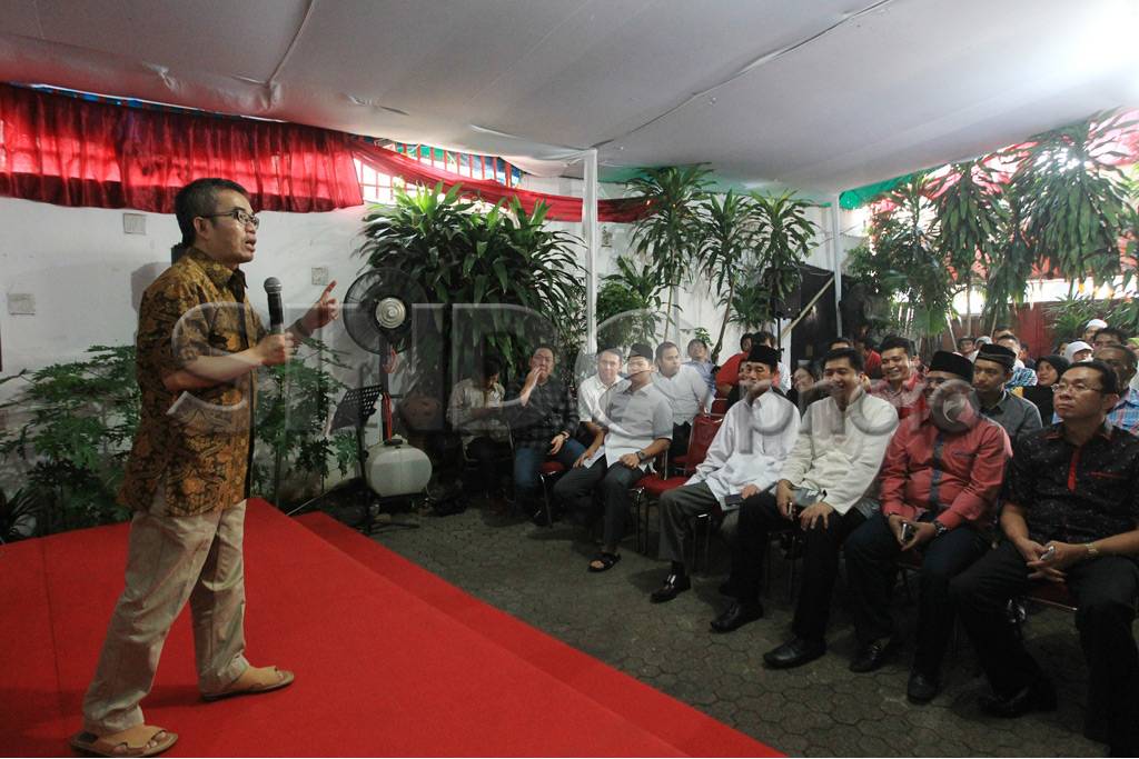Buka Puasa 100 Tokoh...