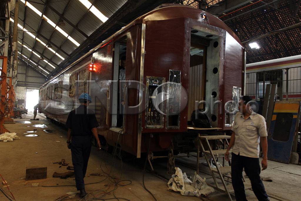 Gerbong Kereta Wisata...