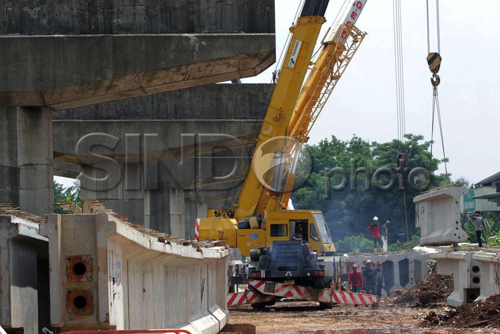 Pembangunan Tol Becakayu...