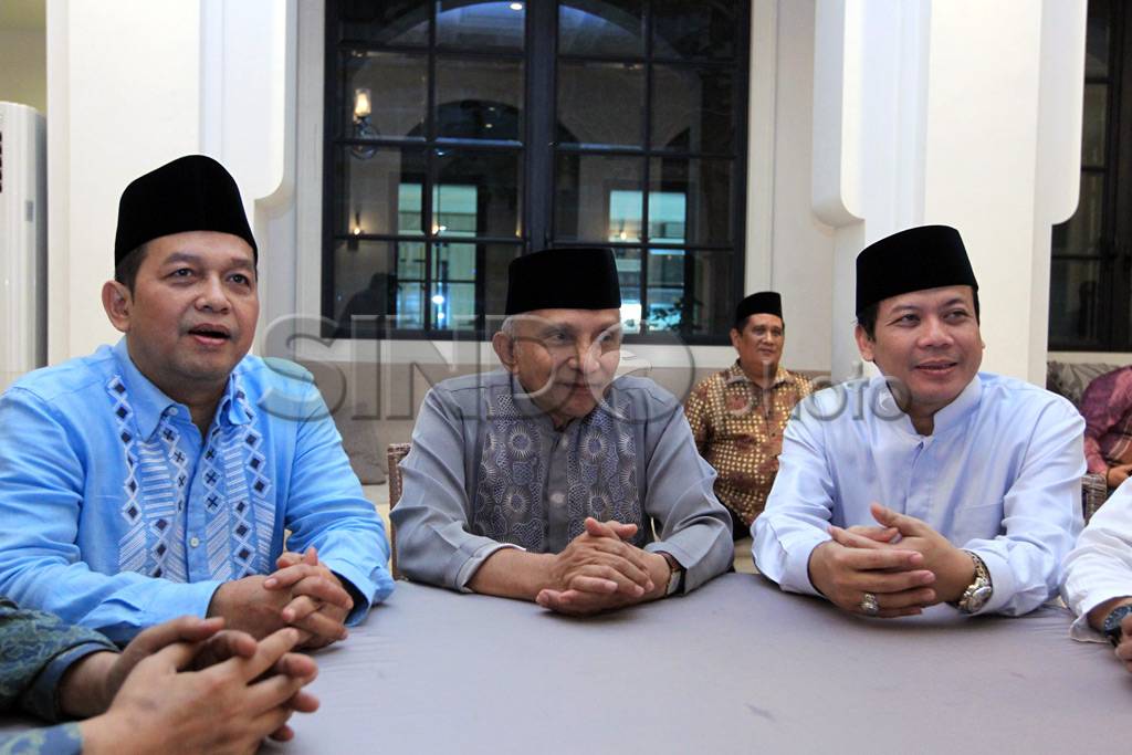 Pimpinan PAN Hadiri...