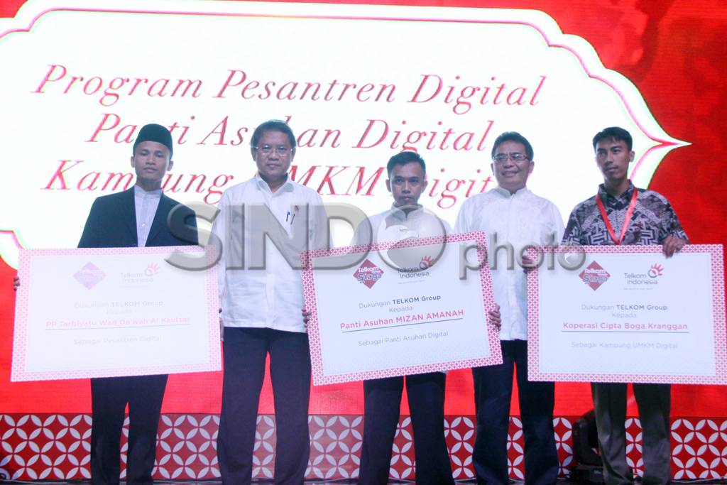 Telkom Group Gelar Pesantren...