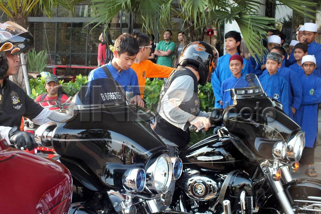 Anak Panti Asuhan Naik...