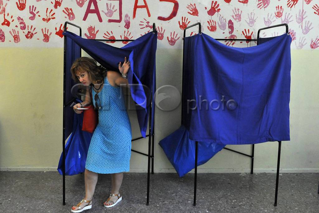 Yunani Gelar Referendum...