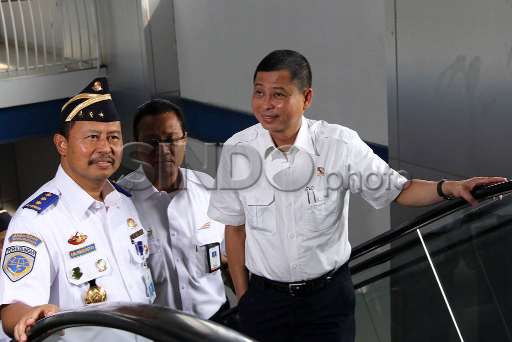 Menhub Resmikan Stasiun...