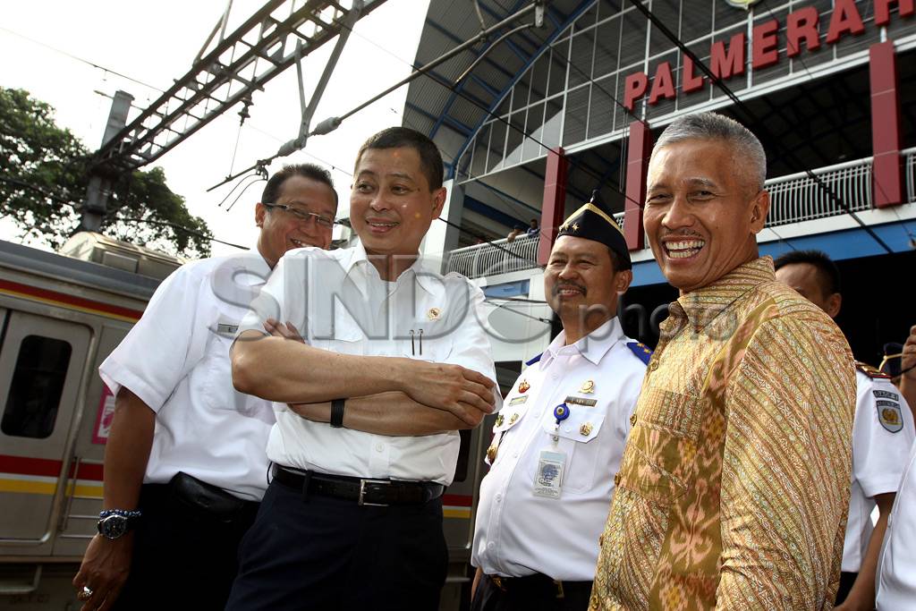 Menhub Resmikan Stasiun...