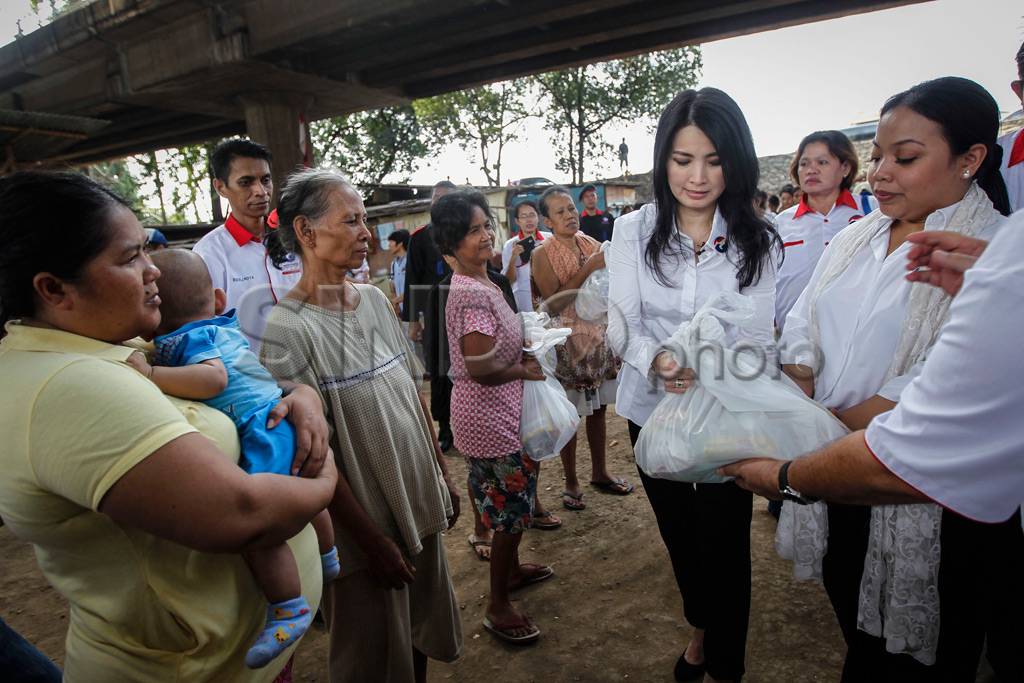 Kartini Perindo Serahkan...
