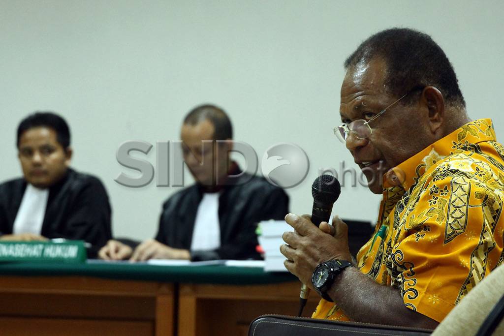Sidang Perdana Barnabas...