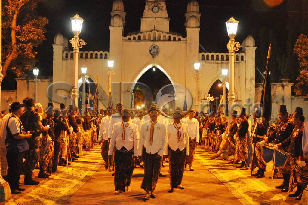 Tradisi Malam Selikuran...