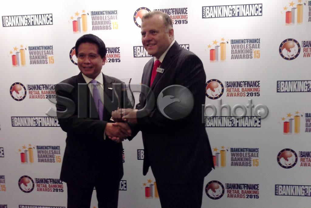 Bank Mandiri Raih Penghargaan...