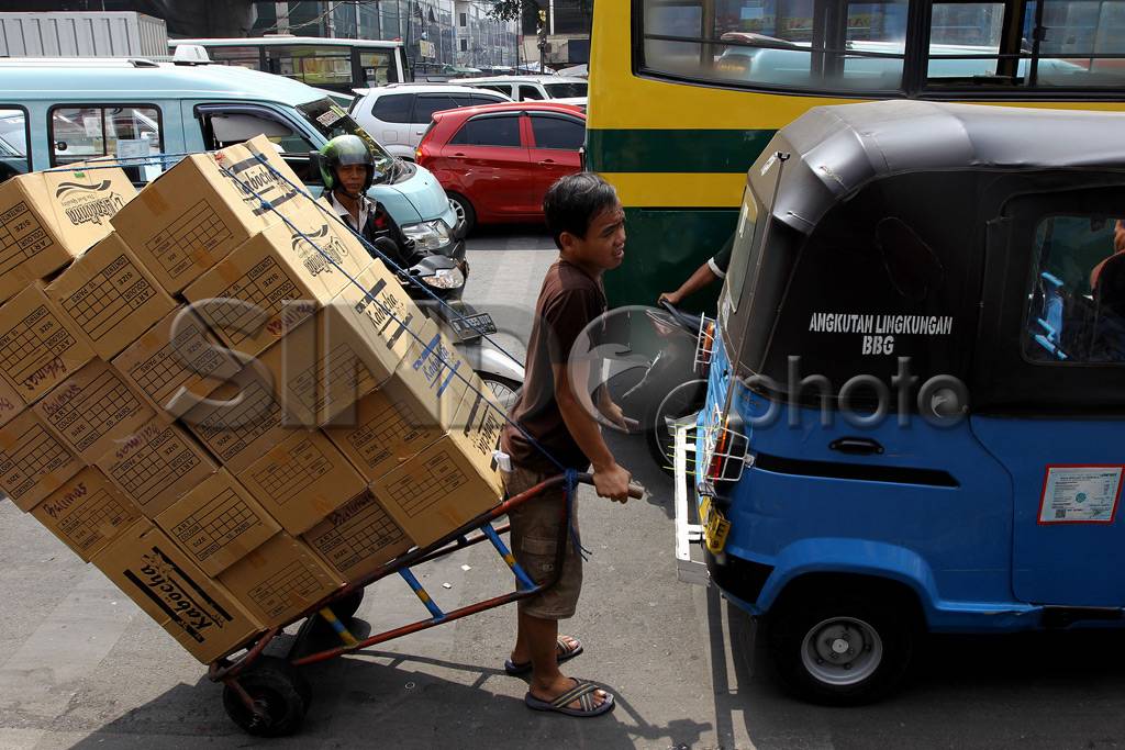 Jelang Lebaran, Tanah...