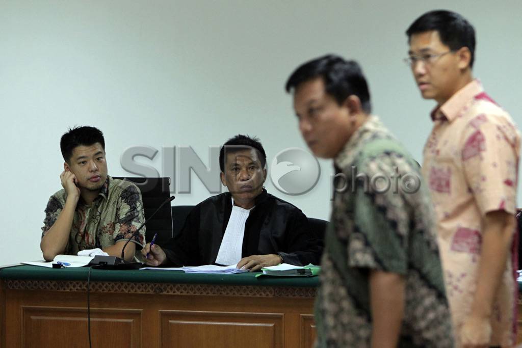 Saksi-Saksi Sidang Andrew...
