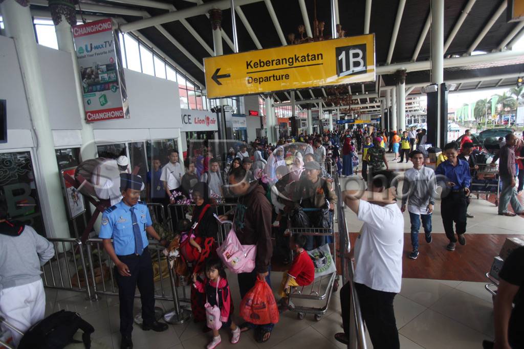 Pemudik Mulai Padati...