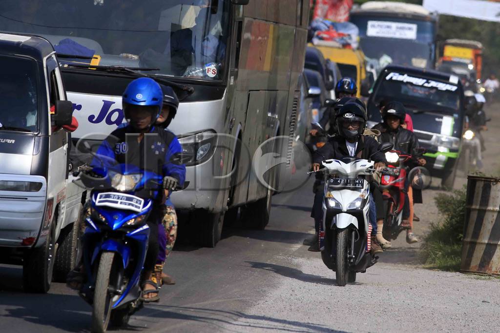 Jalur Selatan macet...