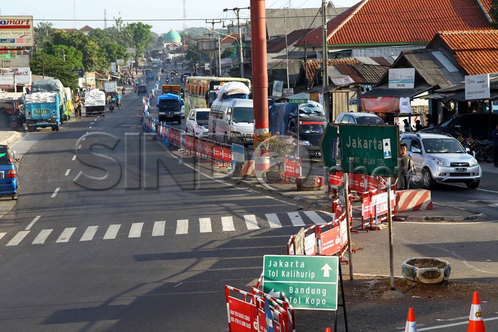 Arus Mudik Simpang Jomin...