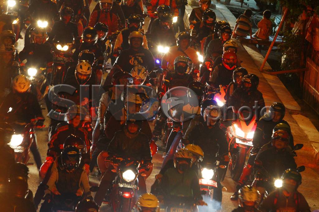Ribuan Pemudik Motor...