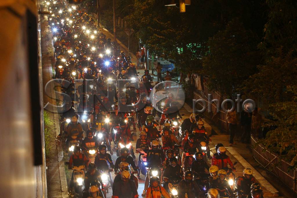 Ribuan Pemudik Motor...