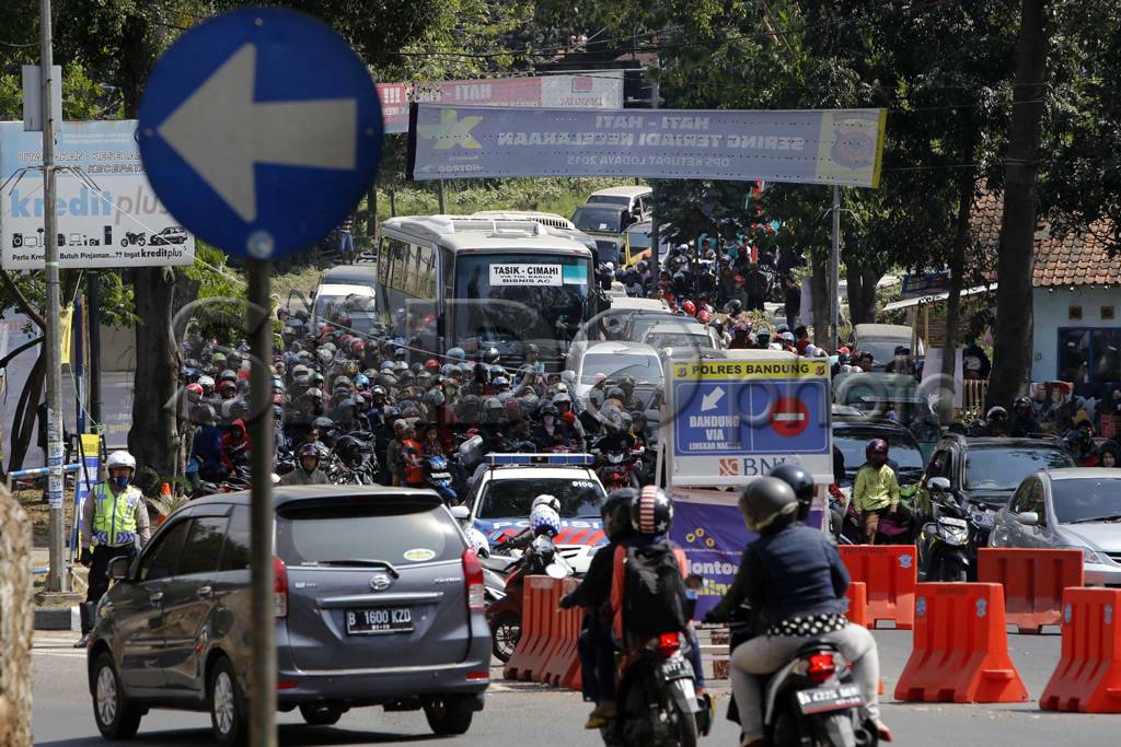 Buka Tutup Jalur Diberlakukan...