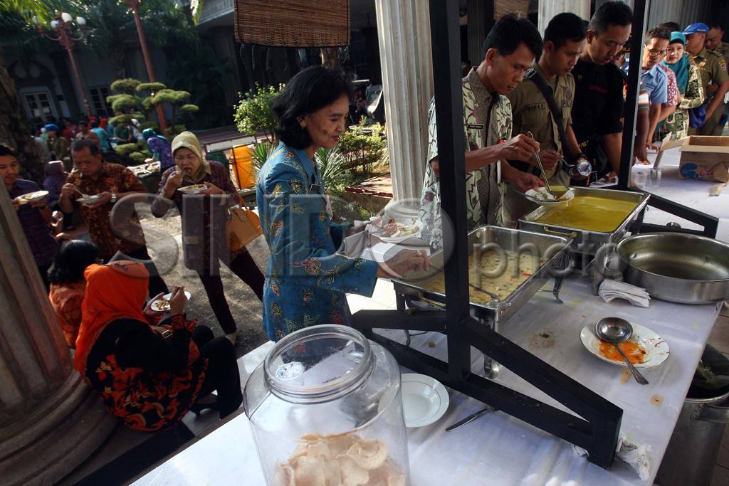 Ramai-ramai Sarapan...