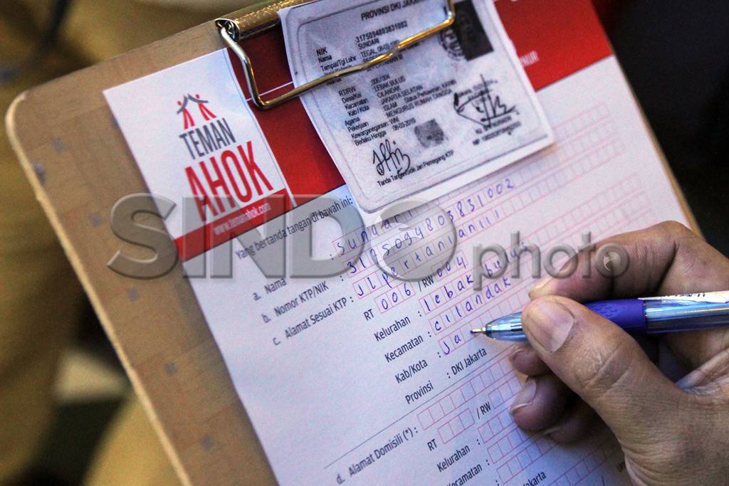 Dukungan KTP Untuk Ahok