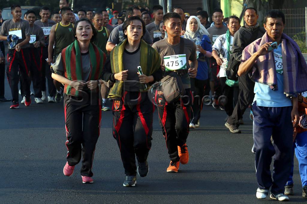 Lomba Lari Sarong Fun...
