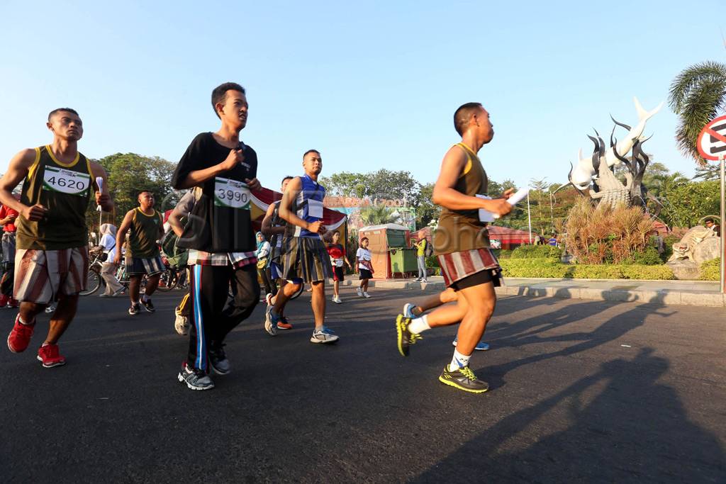 Lomba Lari Sarong Fun...