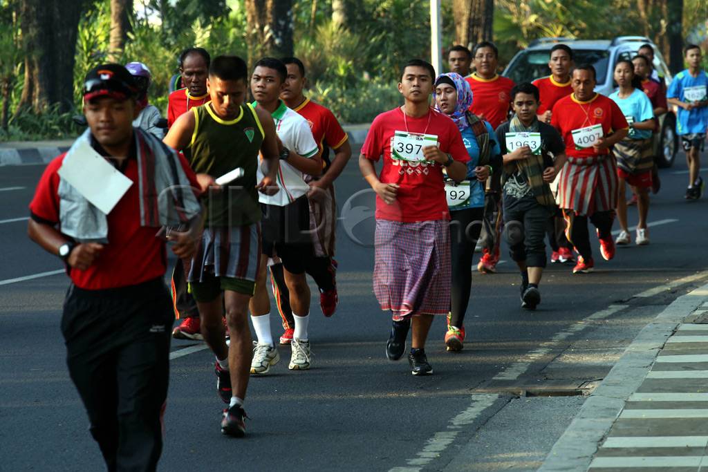 Lomba Lari Sarong Fun...