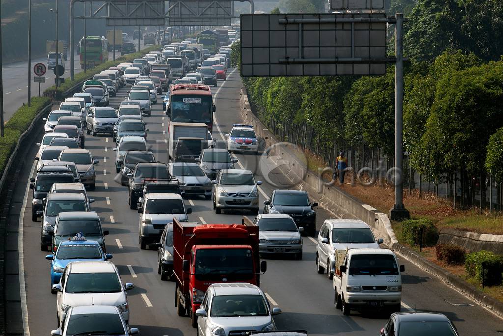 Tol JORR Kembali Macet