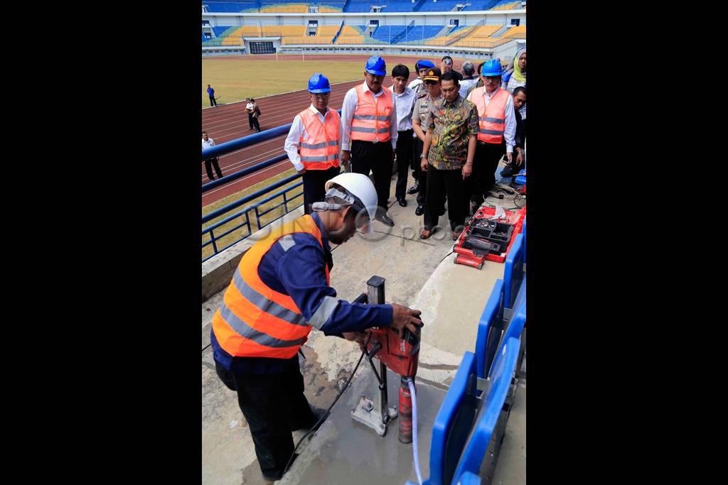 Kabareskrim Tinjau Kerusakan...