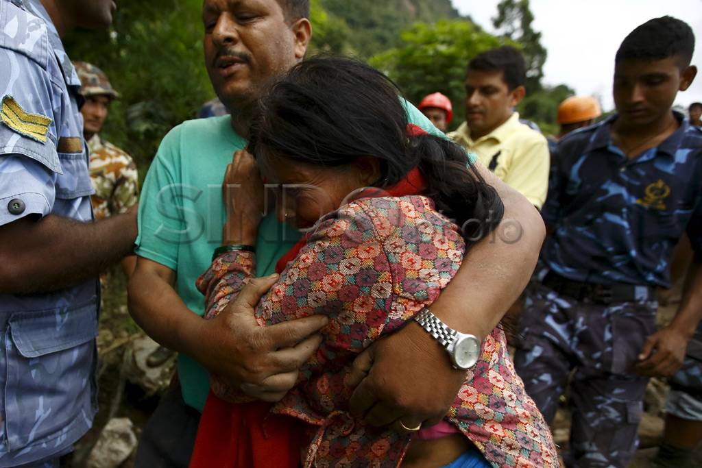 Longsor di Nepal, 30...