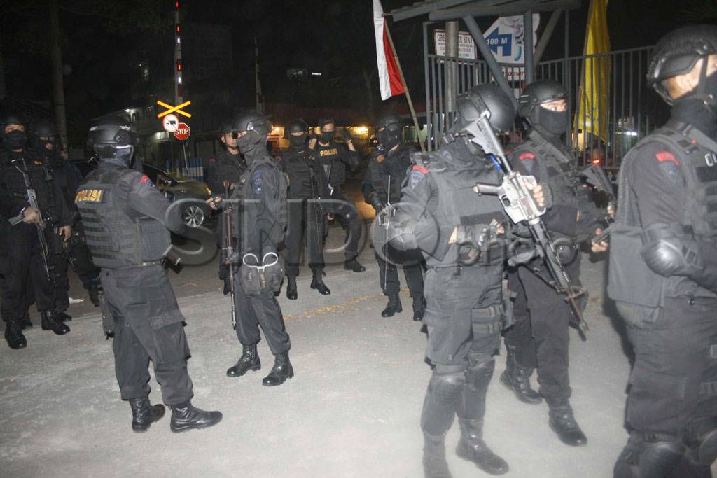 Sembilan Napi Kasus...