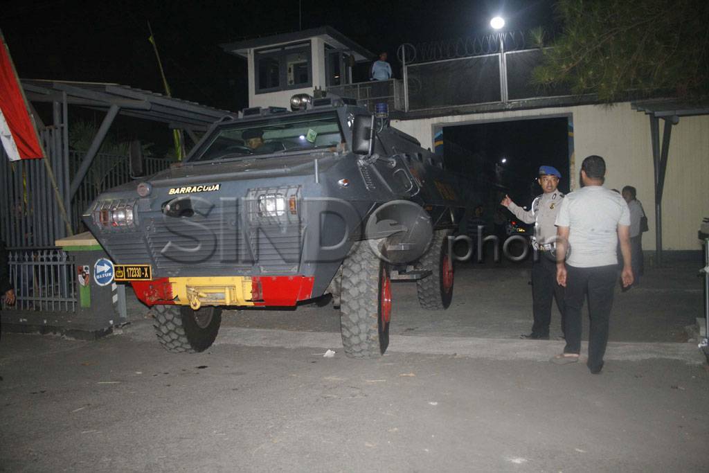 Sembilan Napi Kasus...
