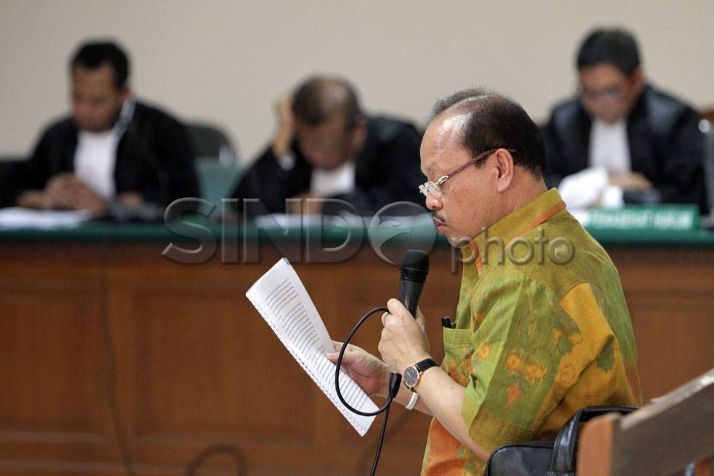 Sutan Bhatoegana Bacakan...