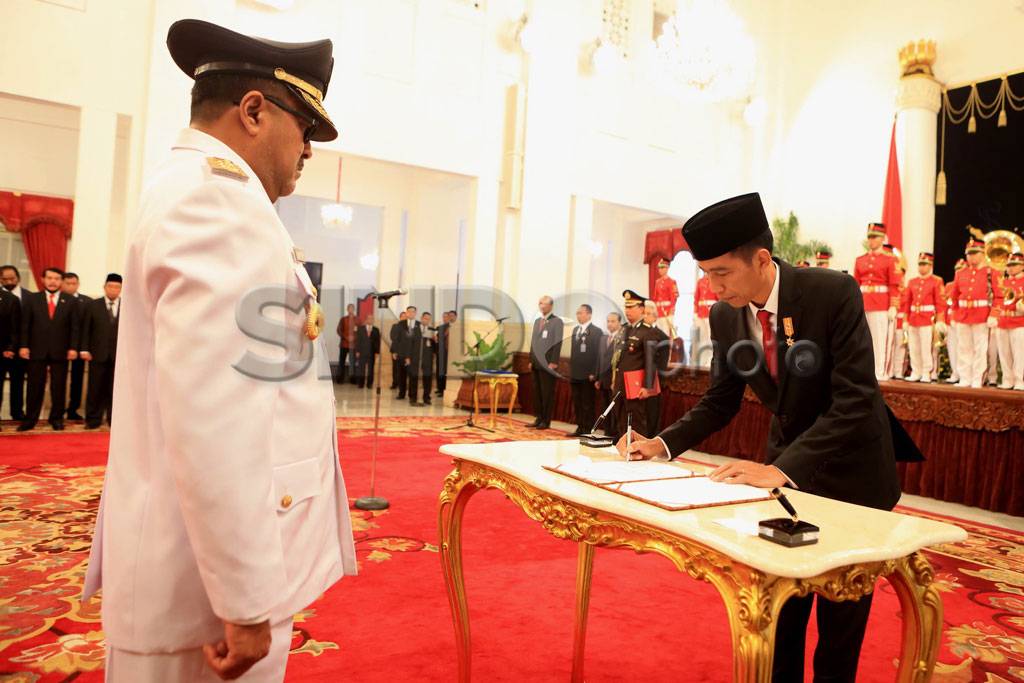 Rano Karno Resmi Jabat...