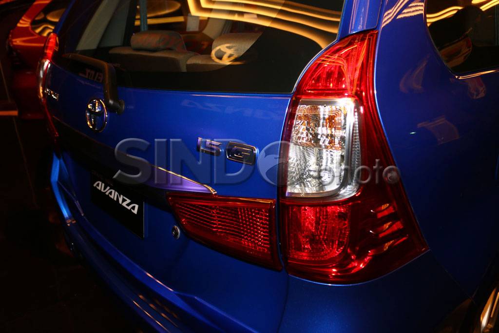 Toyota Luncurkan Grand...