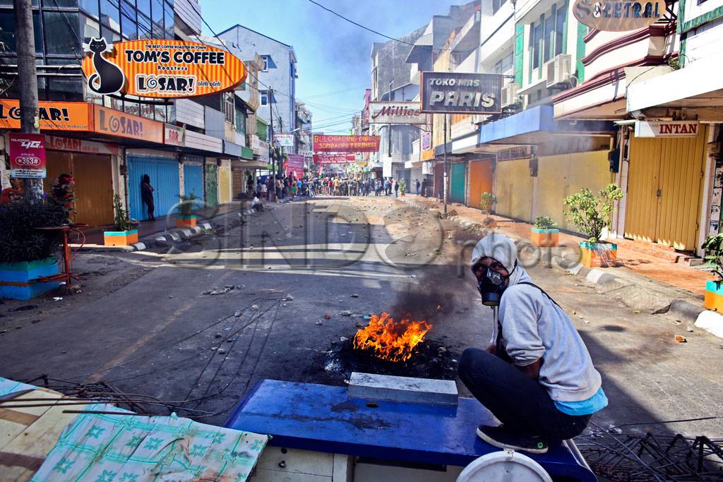 Warga Bulogading Makassar...